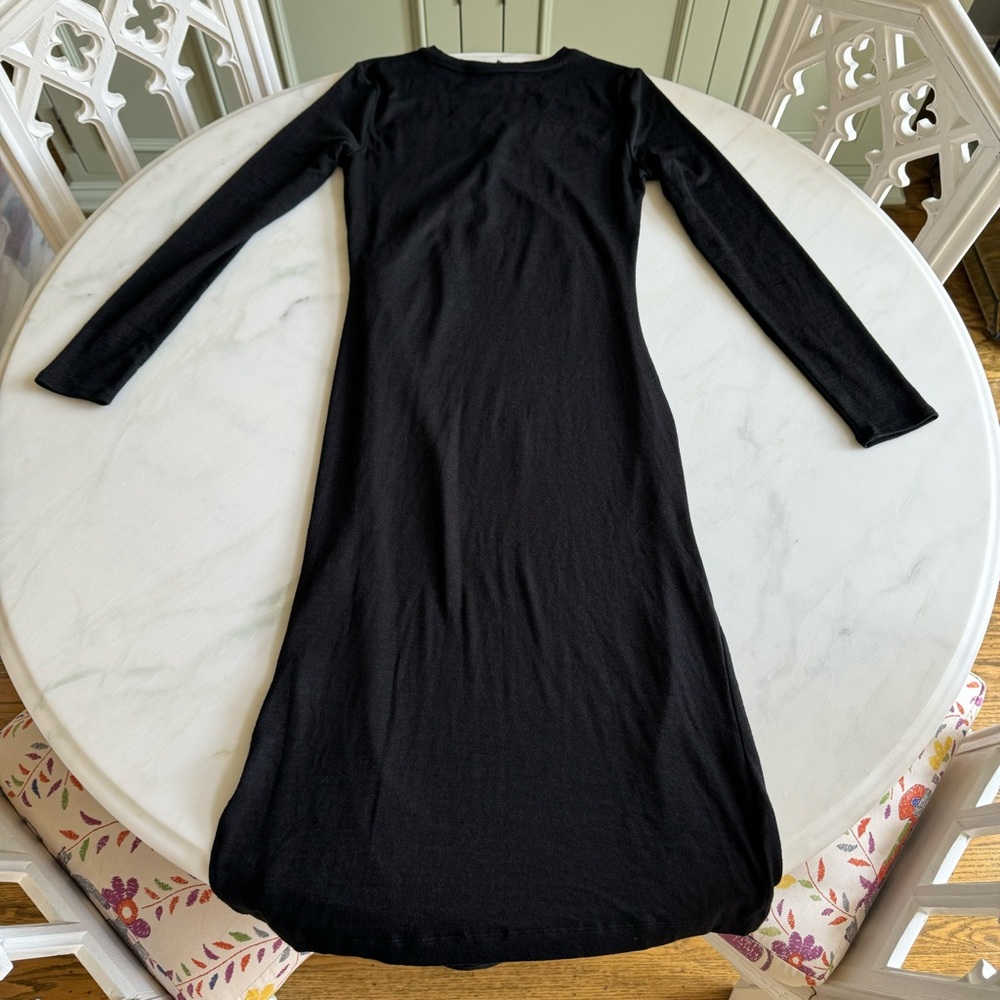 Classic Black Long-Sleeve Midi Dress - Picture 8 of 12